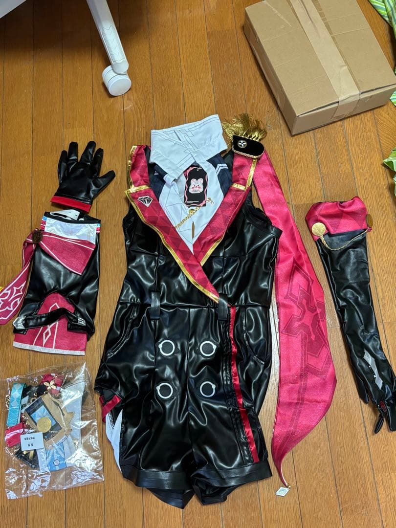 タイムセール　S サイズ　　崩壊スターレイル　トパーズ 服とウイング