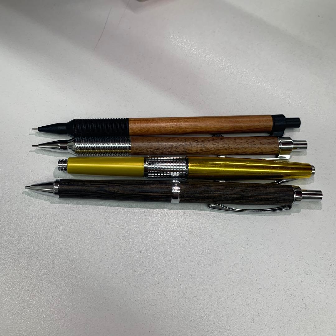 木製と金属のボールペンセット