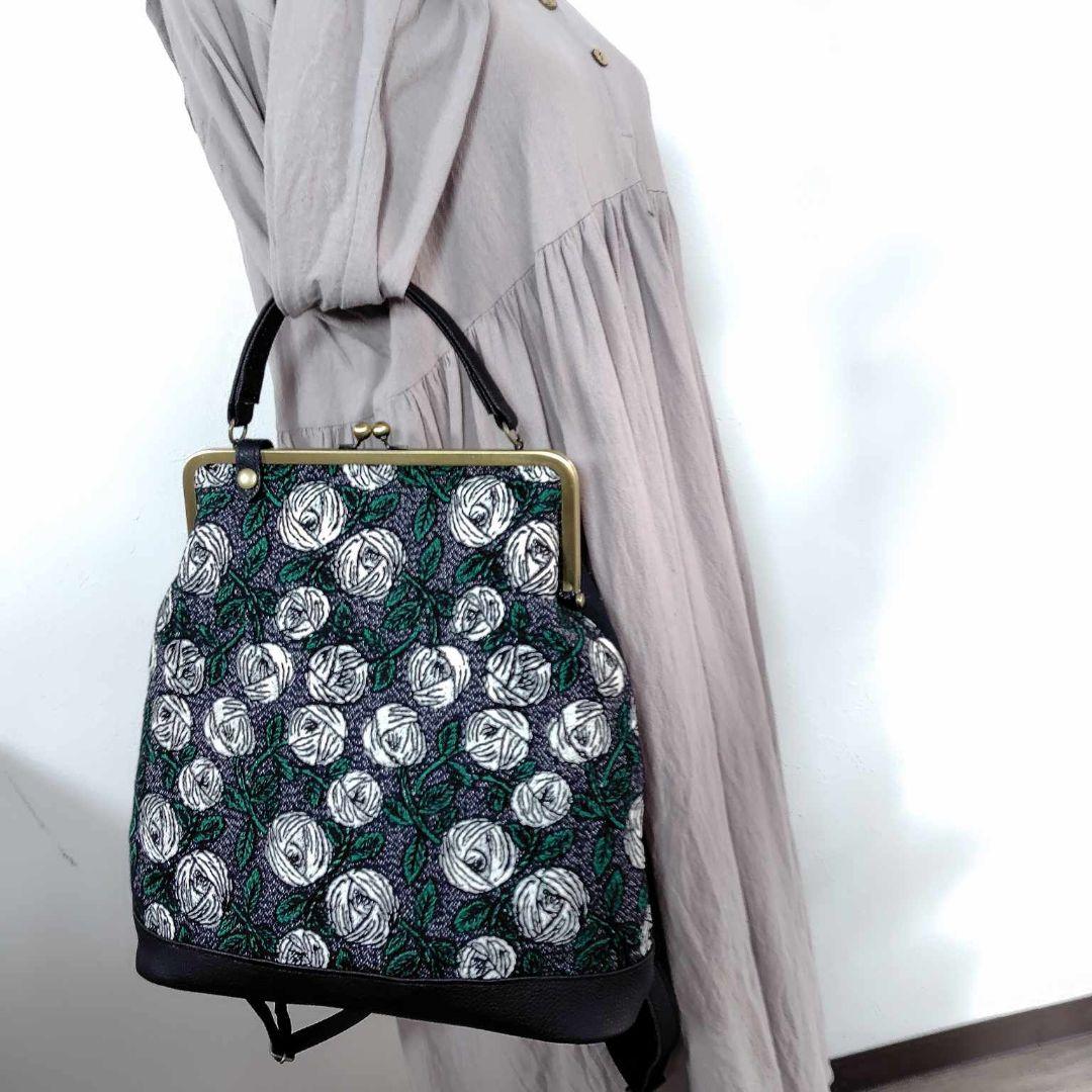 【専用】ミナペルホネン/2025rosyロージィーネイビー/がま口リュック