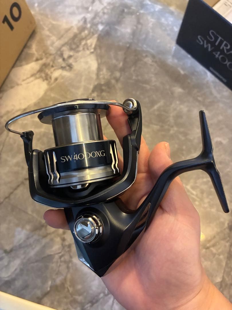 SHIMANO STRADIC SW4000XG スピニングリール