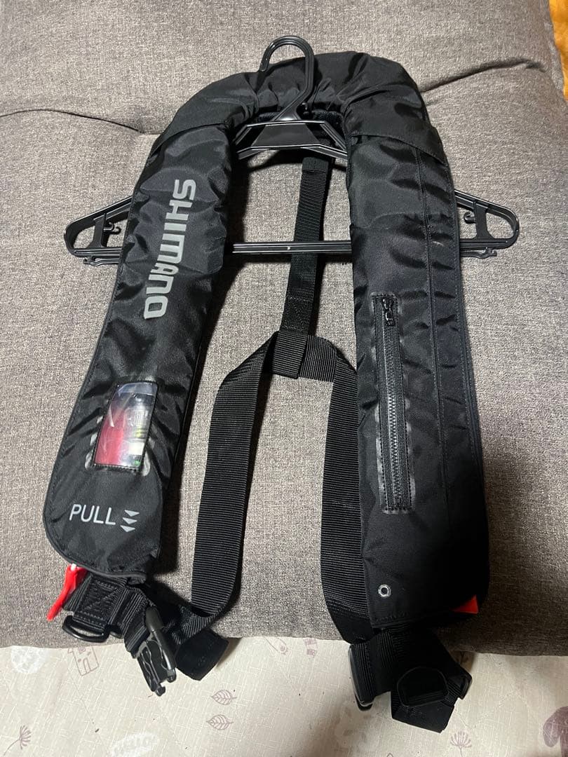 シマノ　ライフジャケット　自動膨張