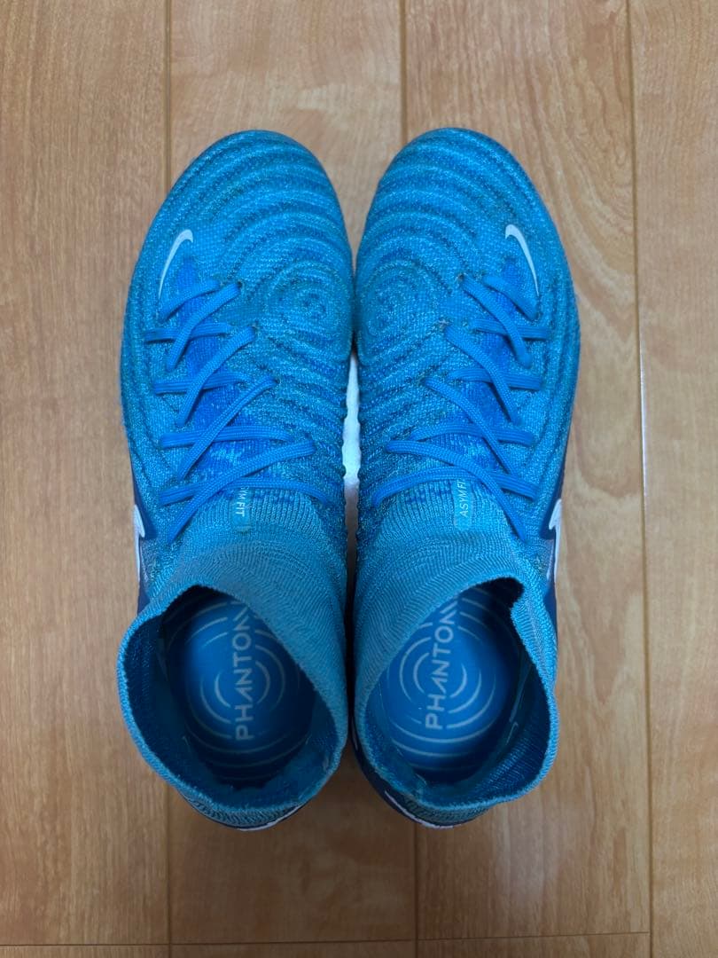 シューズ Nike Phantom Luna2