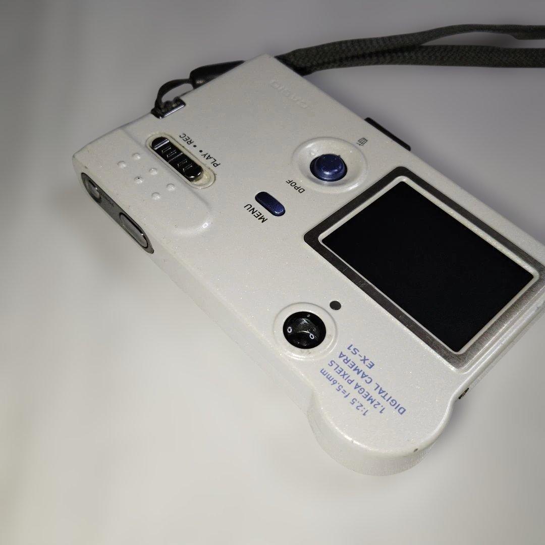 Casio EXILIM EX-S1 ホワイト
