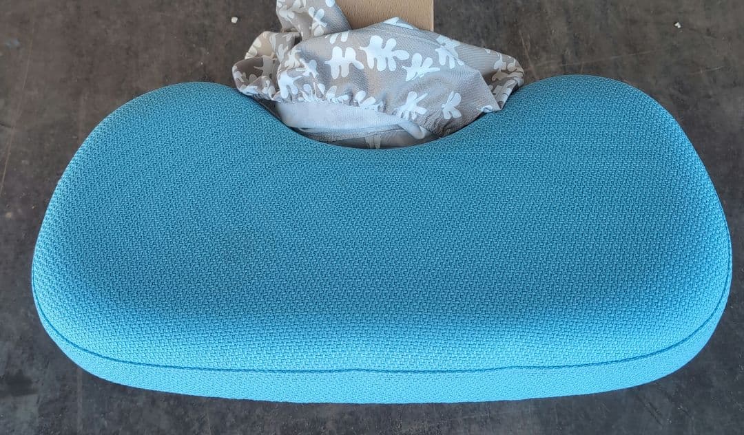 中古美品、バランスイージーミントグリン座面カバー付き