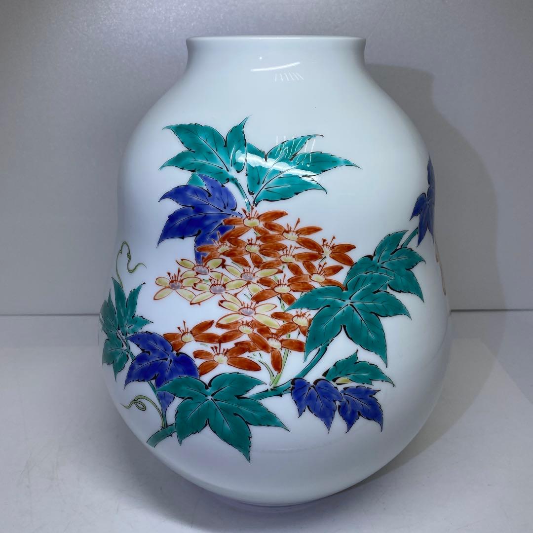 十四代　酒井田柿右衛門　本人作　酒井田正　綿ぼたんづる文　大花瓶　共箱　トカサ