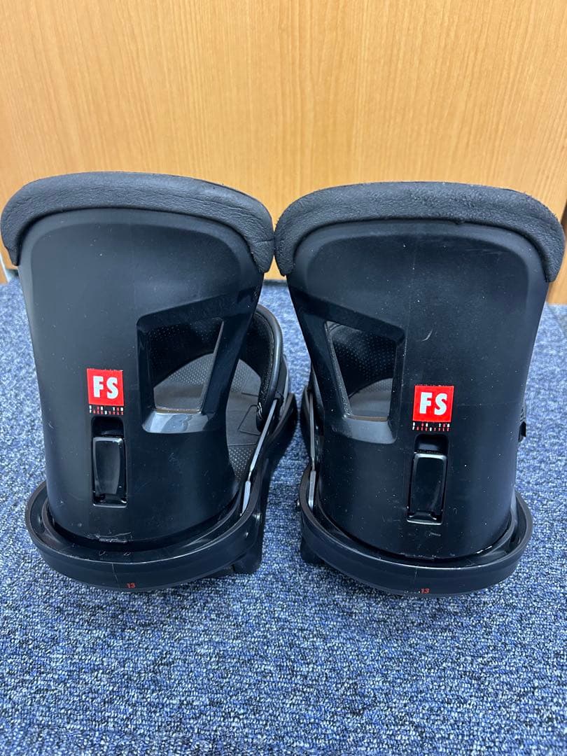 中古品　BURTON フリースタイル　Lサイズ