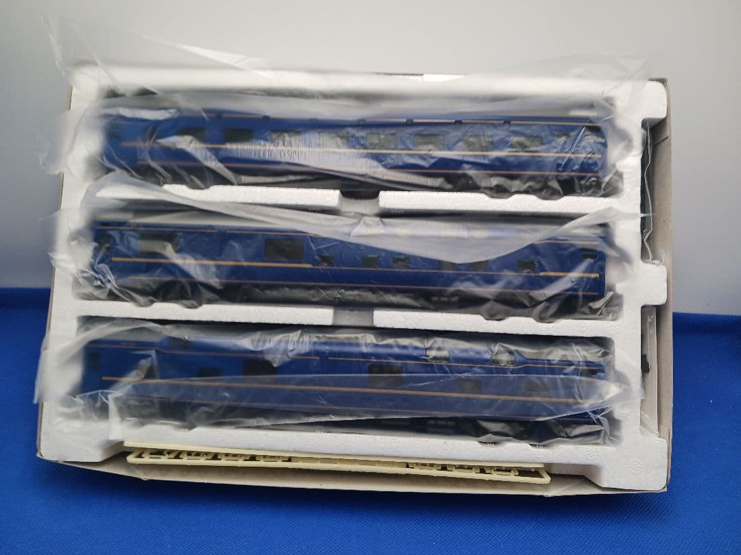 TOMIX HO-9011 JR24系25形 北斗星・JR東日本仕様 増結 3両