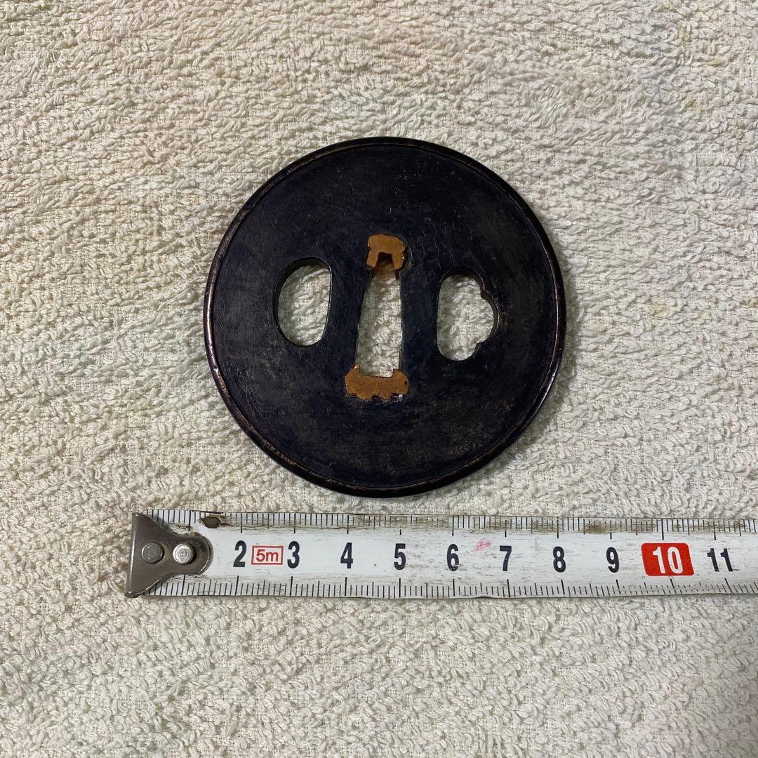 B–12 鍔　つば　鉄製　木箱付き　武具　刀装具　アンティーク　美術品　工芸品