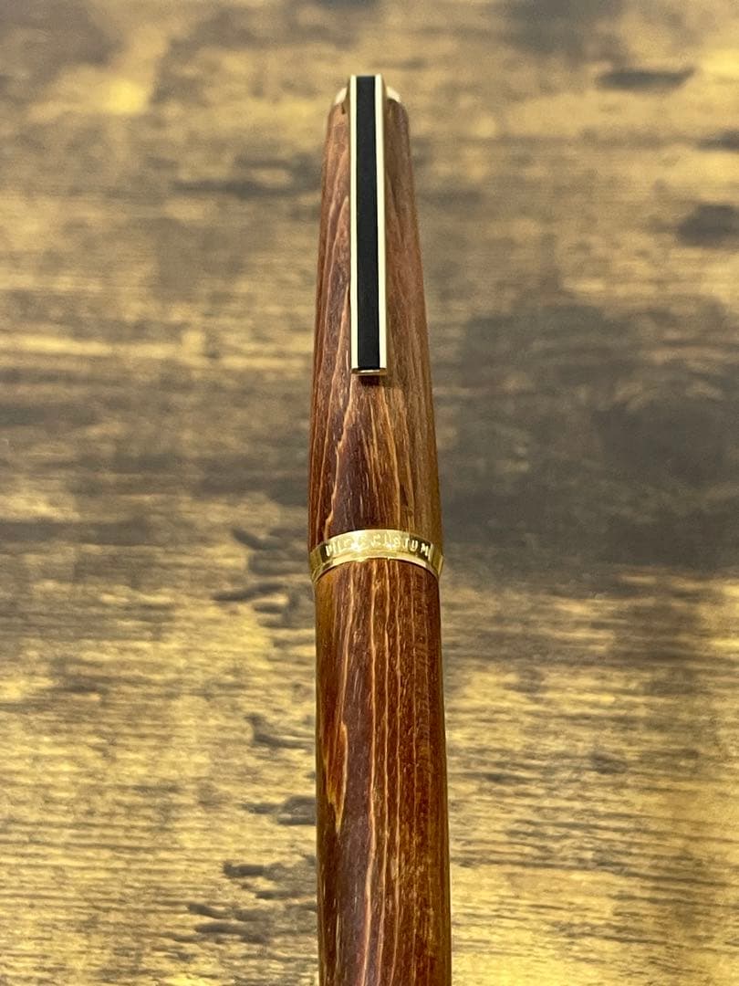 美品　1971年製　初代カスタム　高級天然　イタヤカエデ 大型18金　F 万年筆