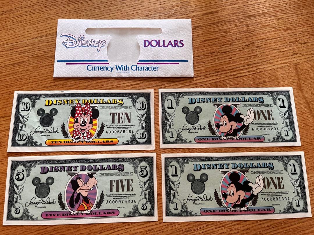 Disney Dollars ディズニーダラー Aシリーズ1、5、10ドル　４枚