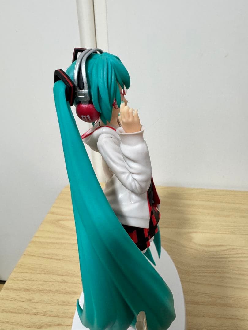 初音ミク スーパープレミアムフィギュア 2体セット （ナチュラル／にゃんこ）