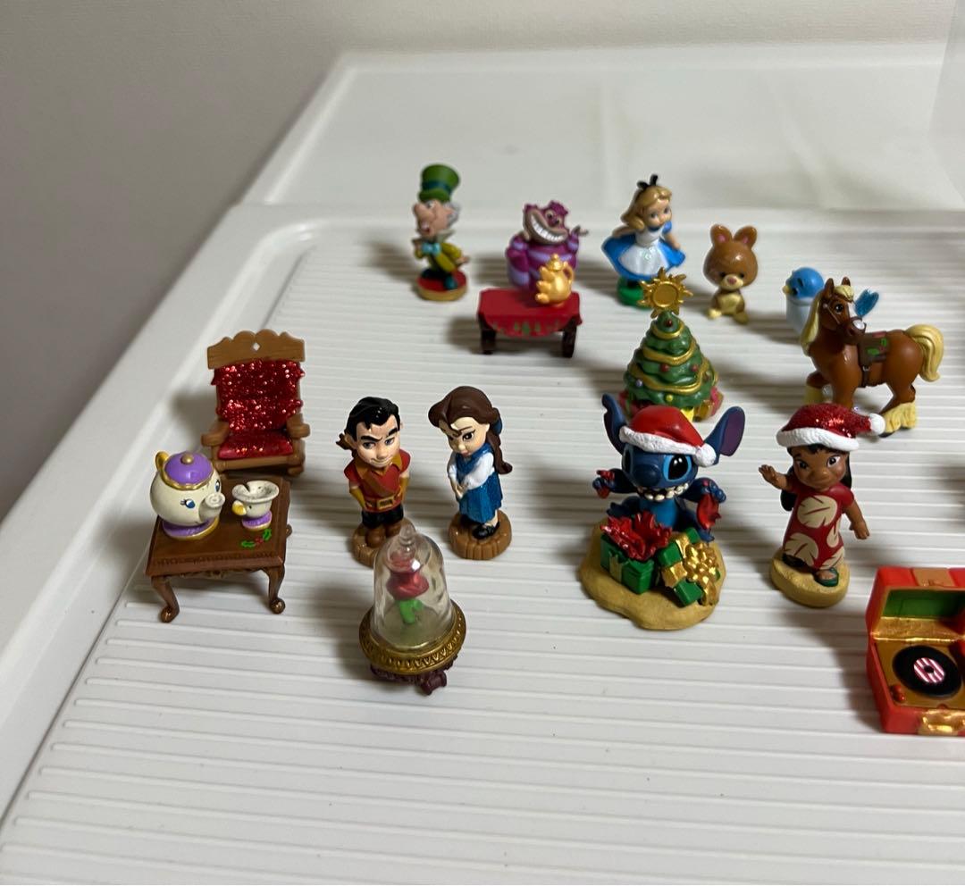 ディズニー、アニメータードール（ミニ）ベルとブーのフィギュアと小物セット