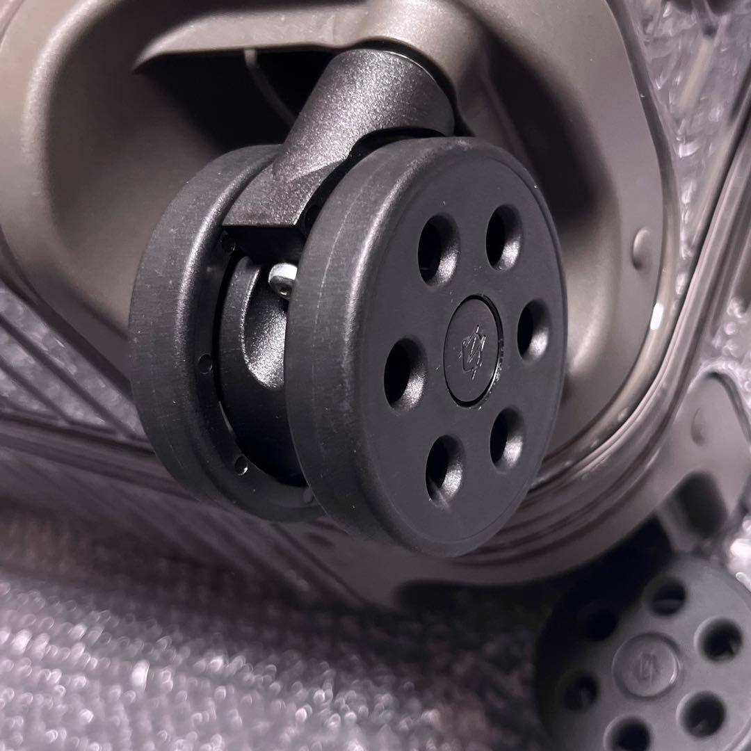 旅行かばん・小分けバッグ RIMOWA ESSENTIAL CHECK-IN M