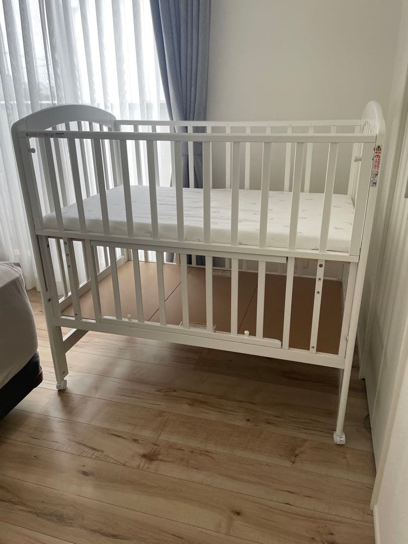 ベビーベッド、敷布団、敷布団カバーセット