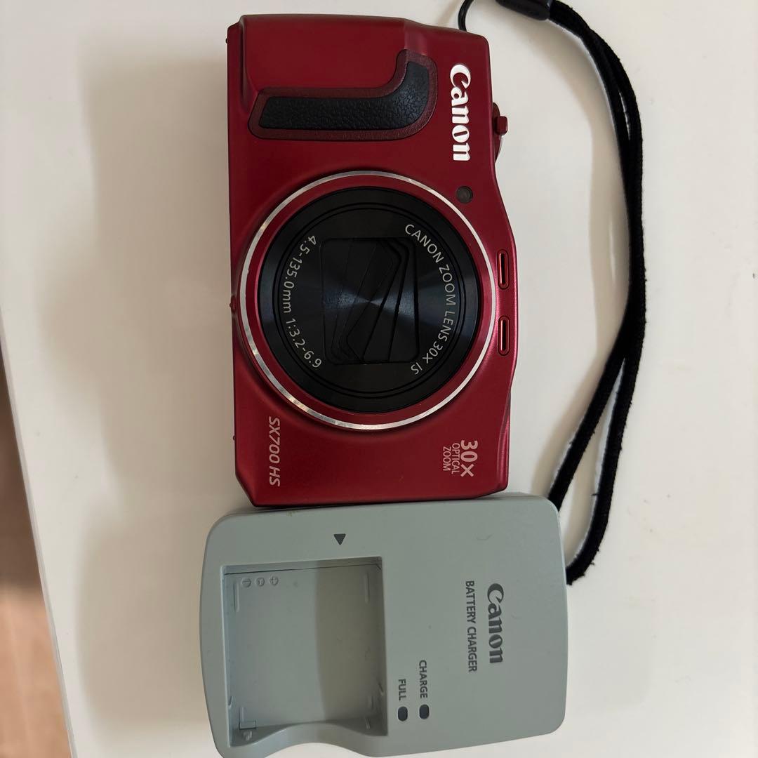 デジカメ　Canon SX700HS