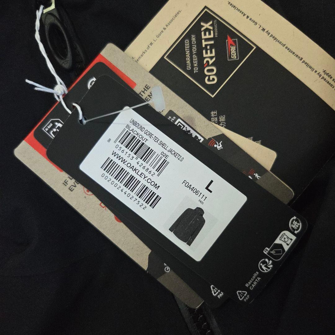 新品 オークリー スノーボードウェア ゴアテックス アンバウンド 2.0