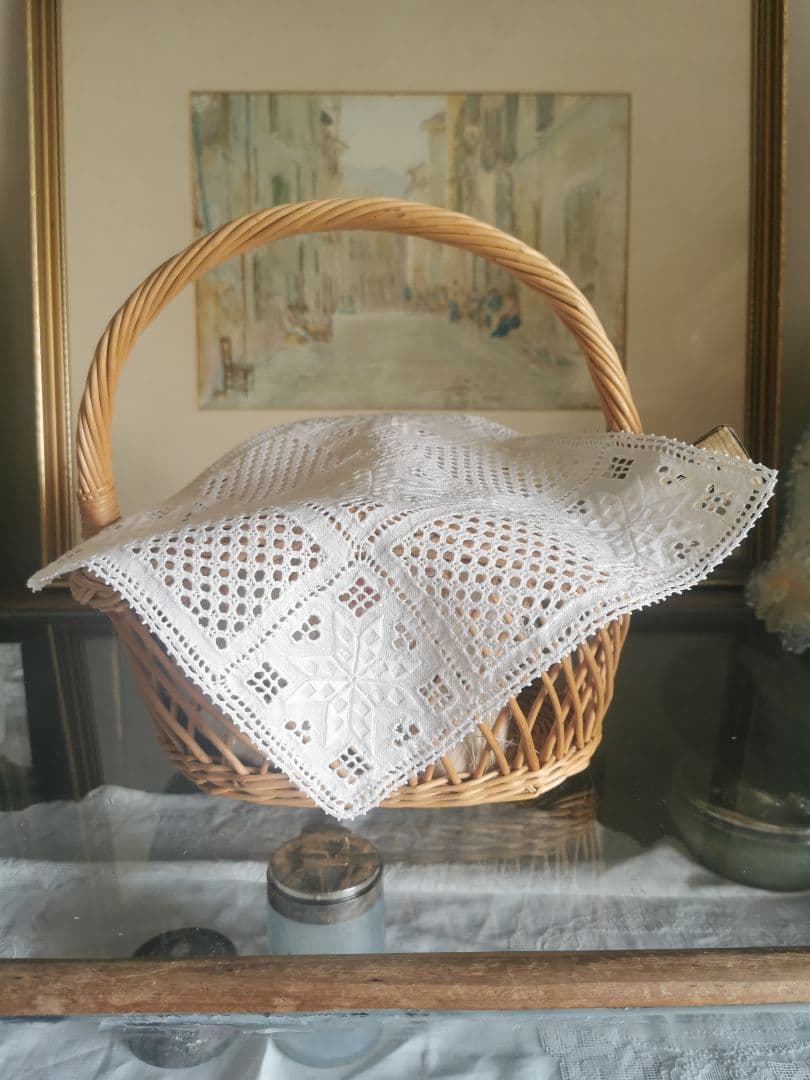 ヴィンテージ 北欧ハーダンガー/ヒデボ 白糸刺繍 ドローンワーク スクエアクロス