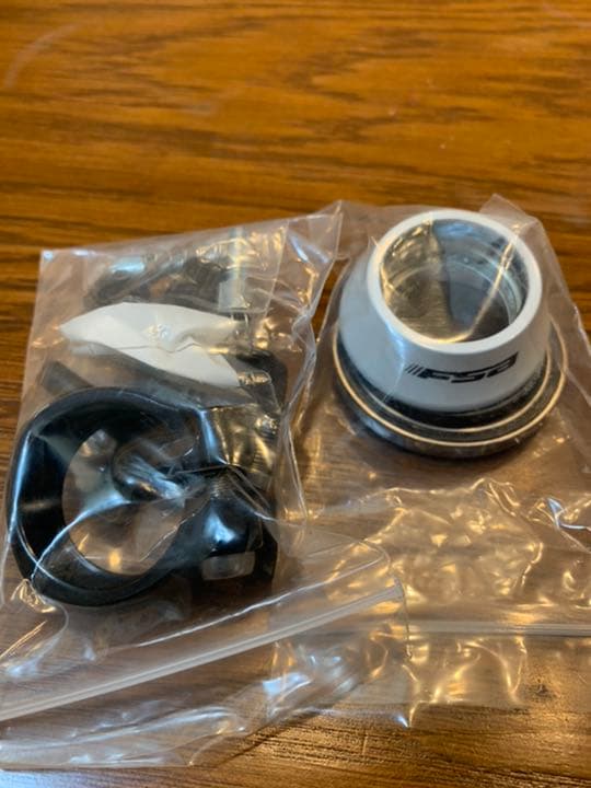 トレック　Domane4.5  2013モデル　カーボンフレーム　箱付き