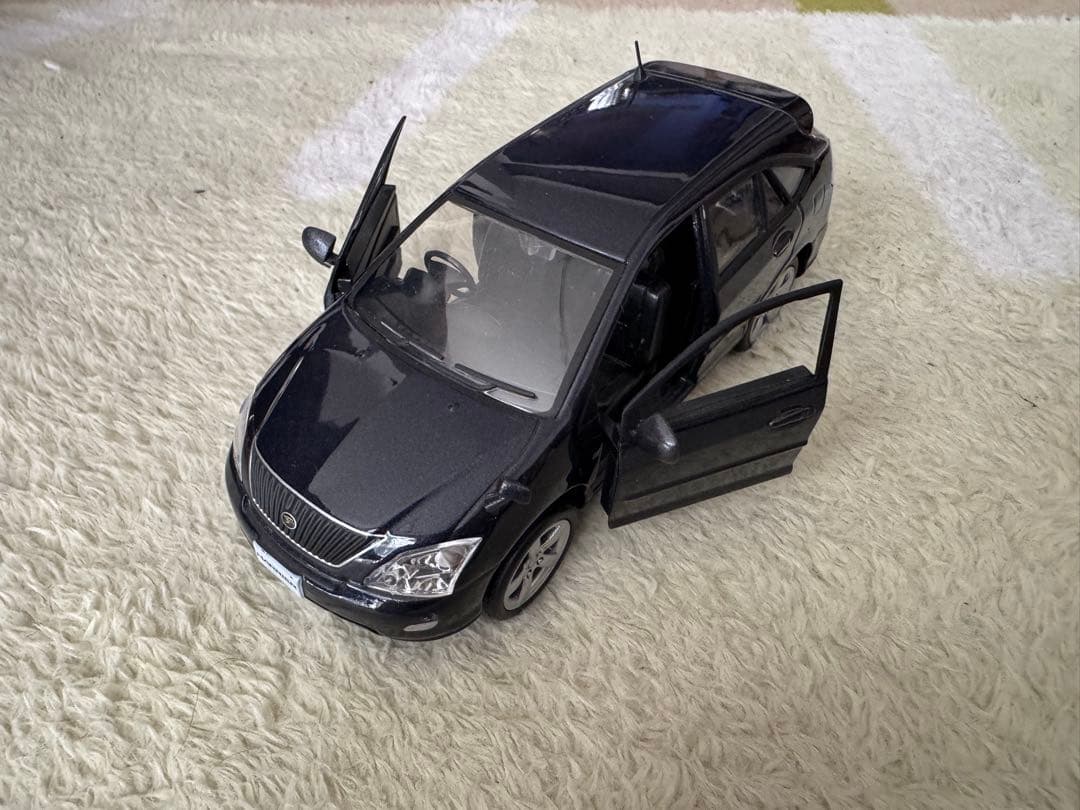 トヨタ　ハリアー 30系ダークブルー 1/43 トミカ　2台セット