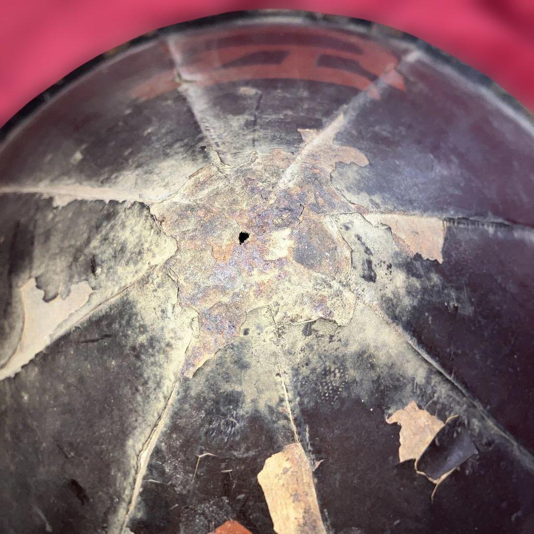 ② 黒漆塗鐵陣笠