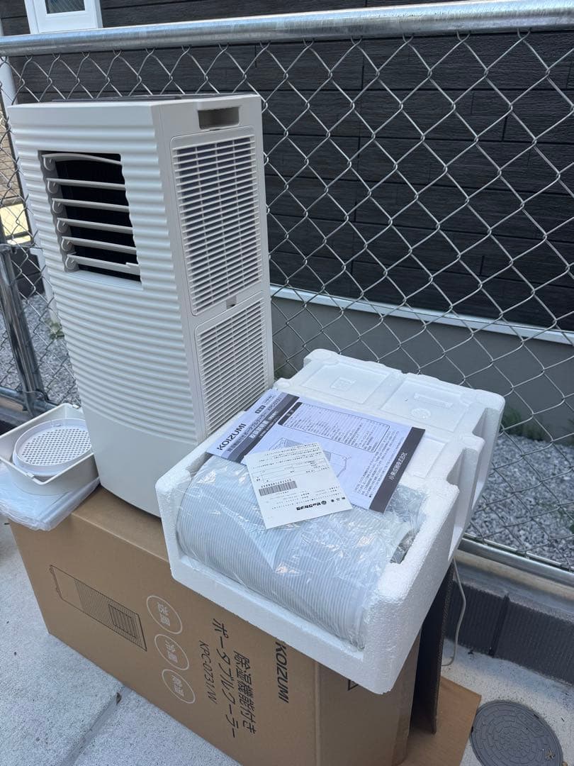 【 美品】KOIZUMI 除湿機能付きポータブルクーラー KPC0731W