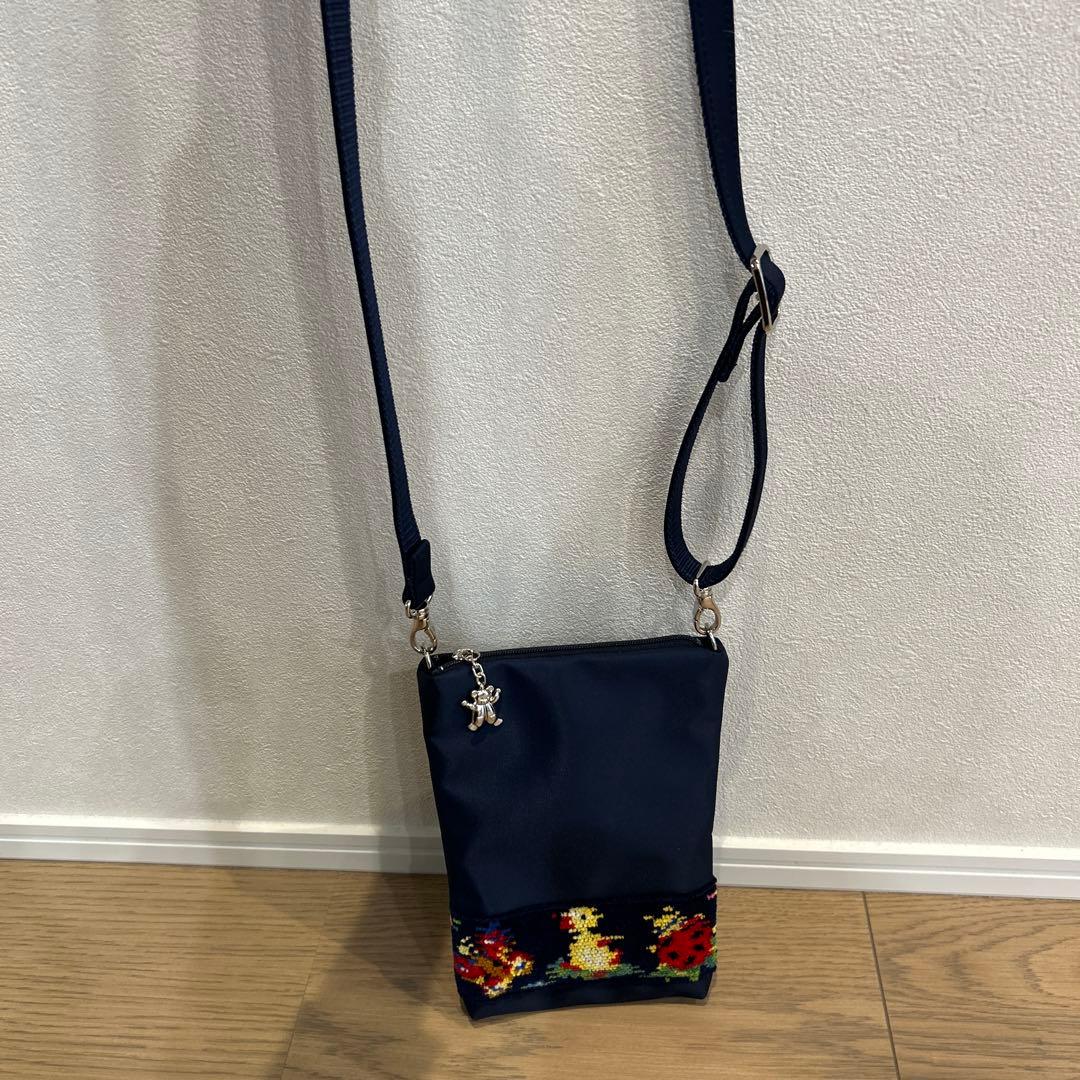 学校フェイラー　ネイビー スマホショルダーバッグ ハイジ柄