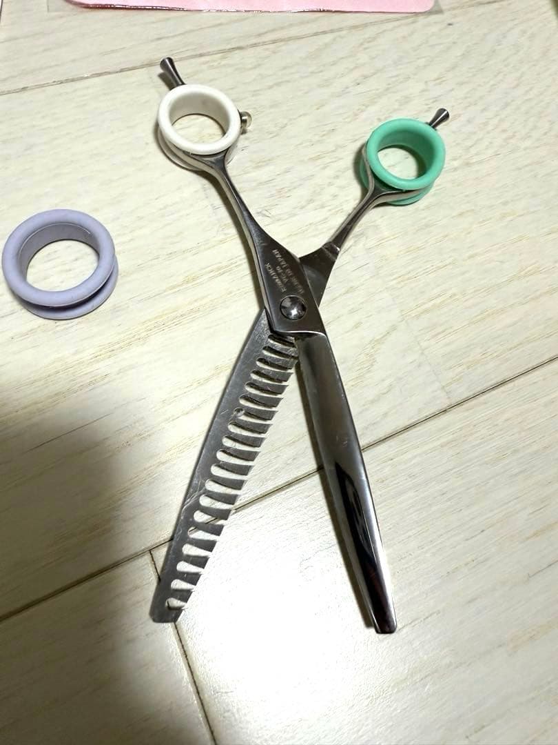 ほぼ未使用⭐︎BEARS ビアーズ　日本製　すきバサミ 6.5インチ