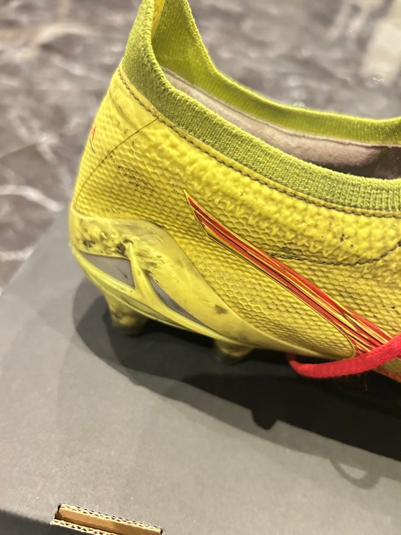 MIZUNO ミズノ モレリア ネオ4 JAPAN イエロー 27cm