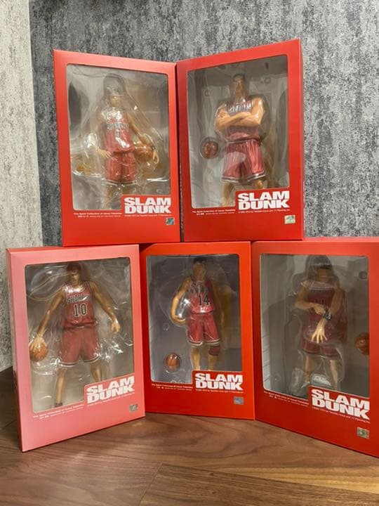 スラムダンク　フィギュア　ティーケーホールディングス
