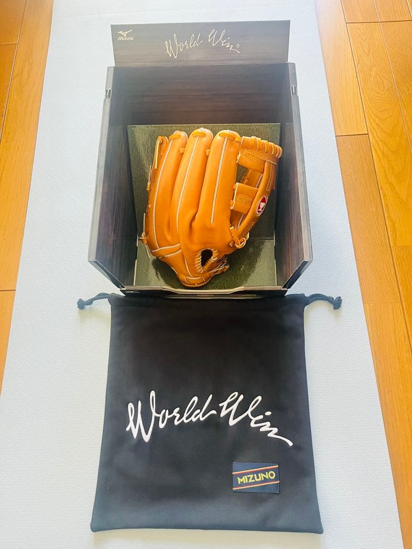 MIZUNO World Win 硬式グローブ 赤カップ