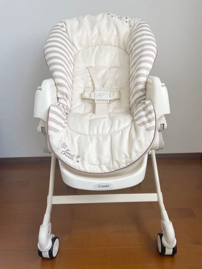 combi ネムリラ AT 電動ハイローベッド&チェア