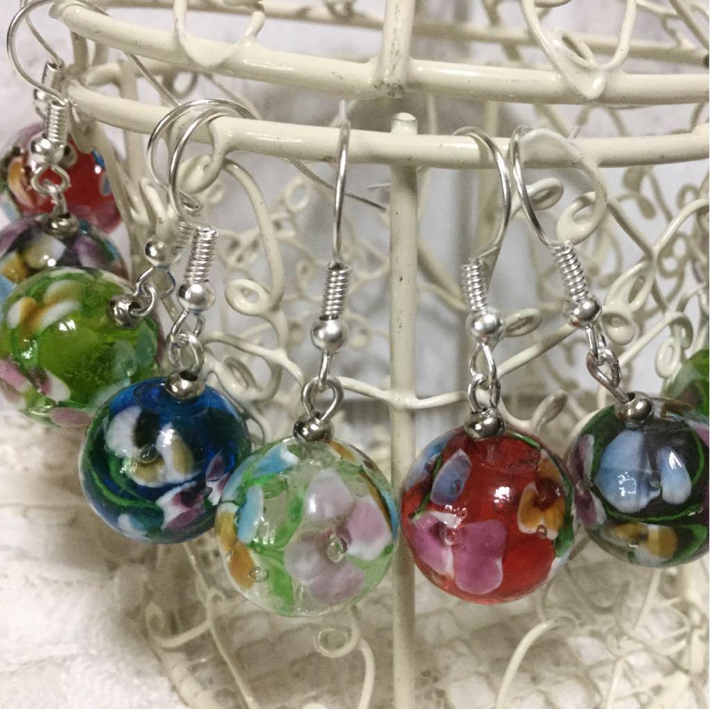 70❤️とんぼ玉ピアス❤️選べる5色・1セット送料込650円❤️