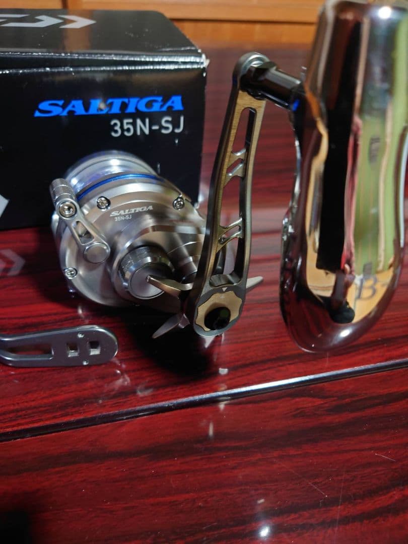 【お年玉セール】　ソルティガ　35N-SJ　超美品　リブレハンドル付き
