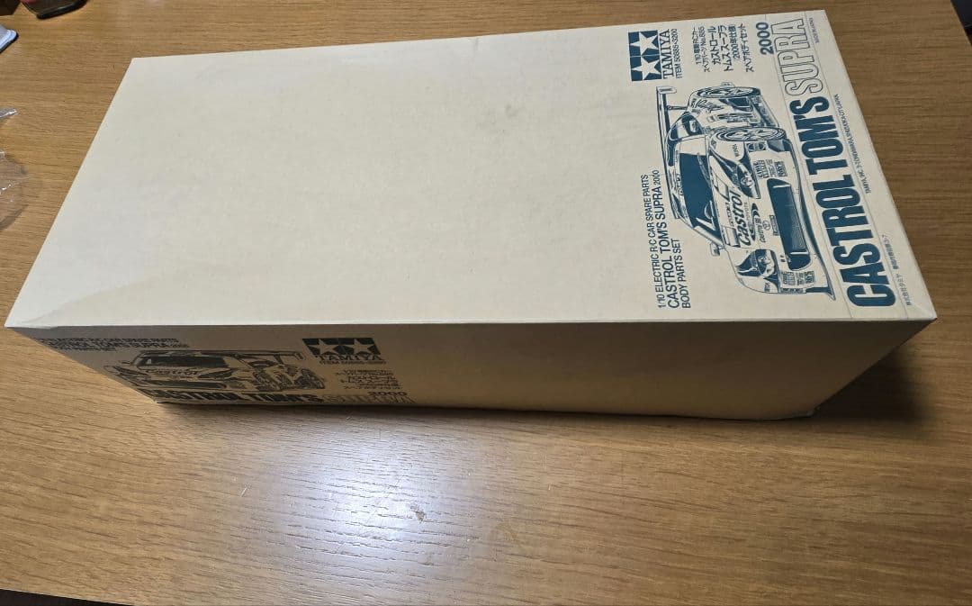 未使用　タミヤ1/10RC カストロール トムス スープラ スペアボディ