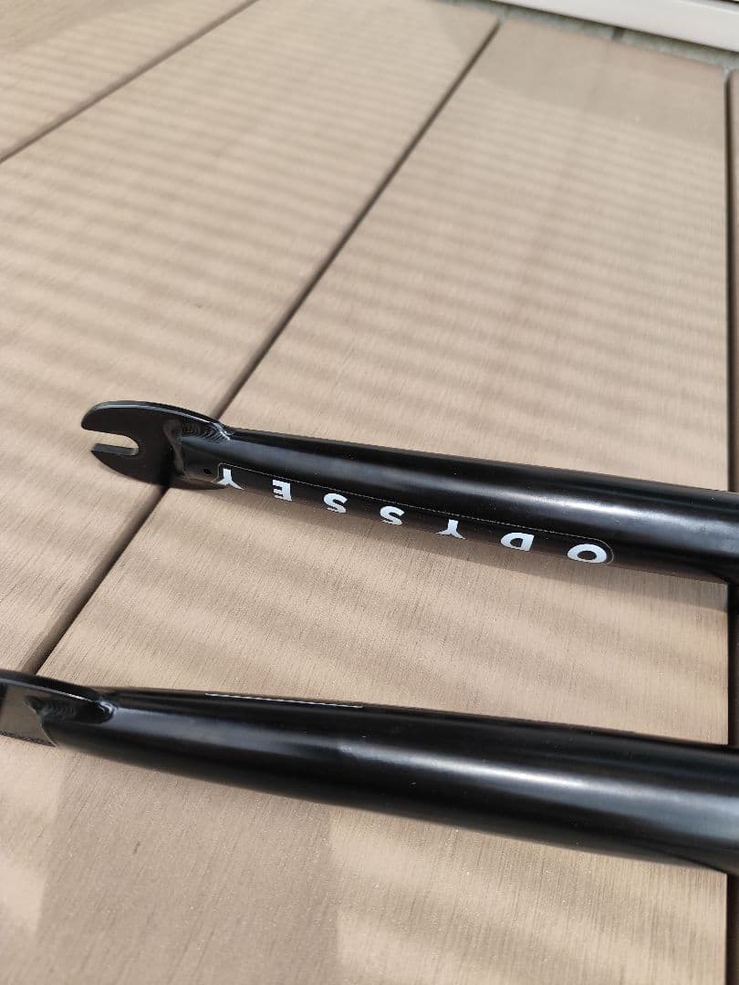 ODYSSEY ブラック フロントフォーク　　　　※トップキャップ無し
