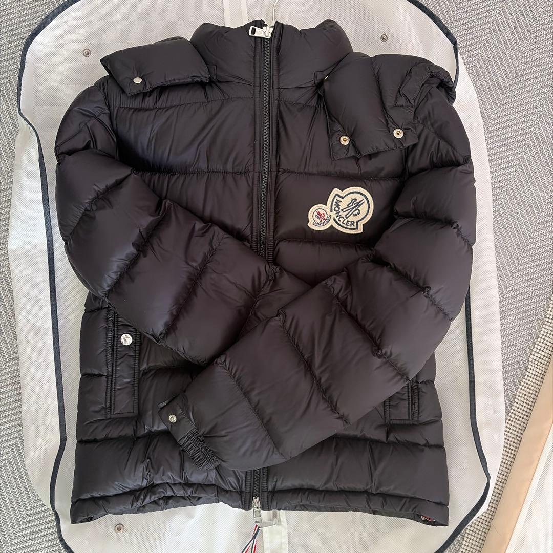 MONCLER ブラック ダウンジャケット BRAMANT