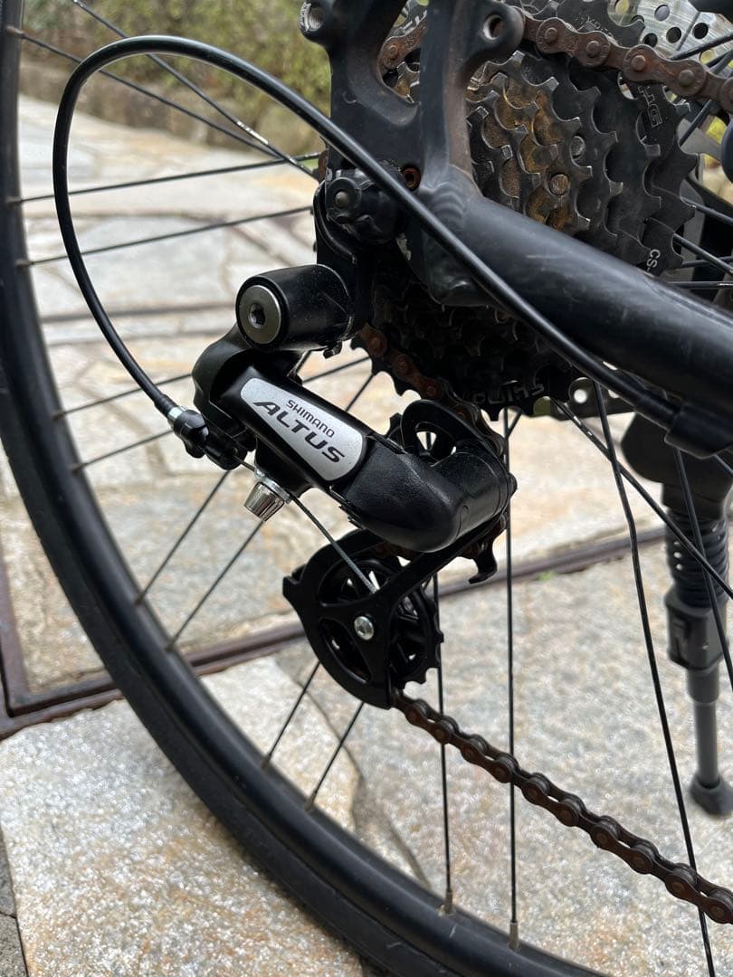 MERIDA 黒クロスバイク ass saver 3枚付き　手渡し北千住付近