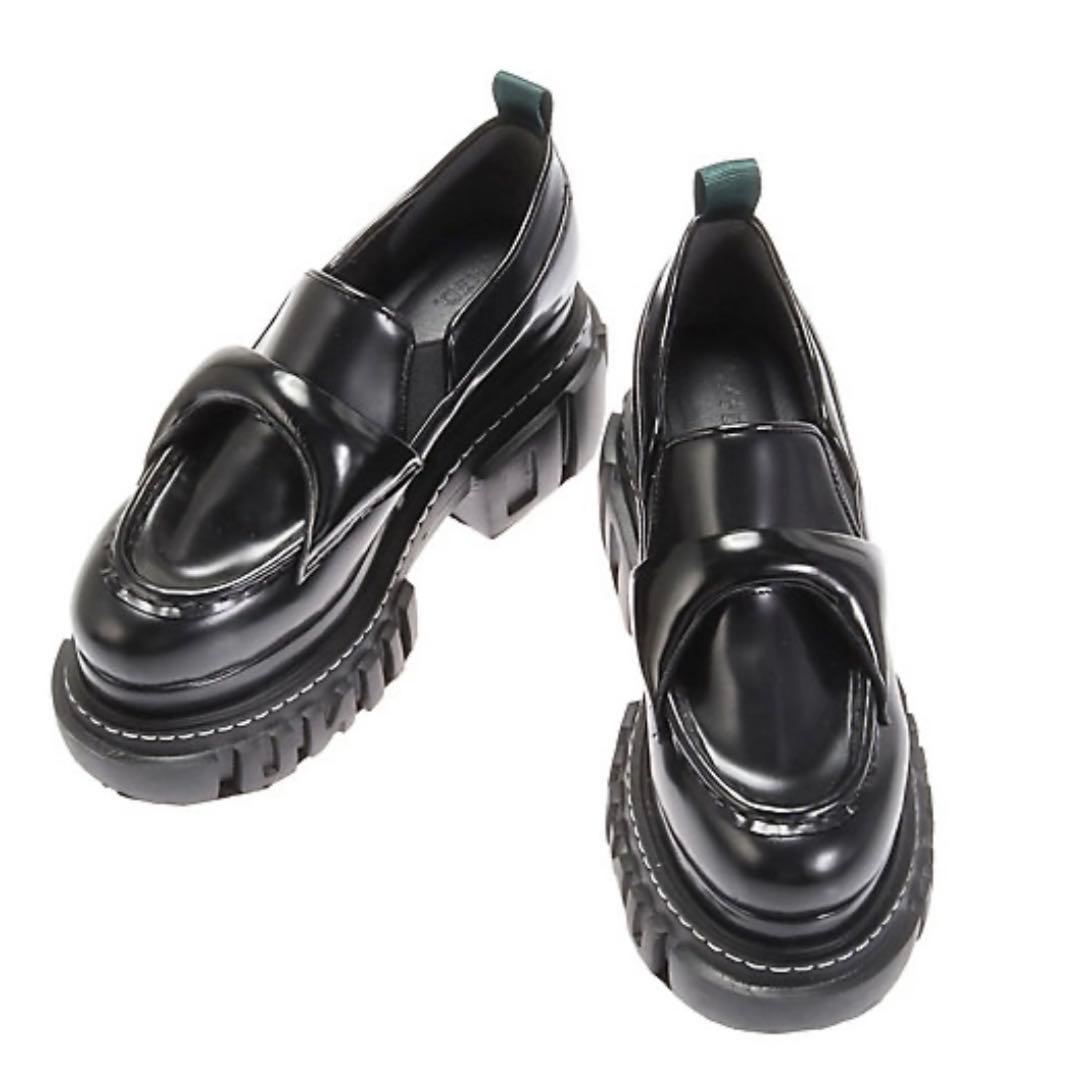 完売　UN3D. SOLE PLUMP LOAFER
