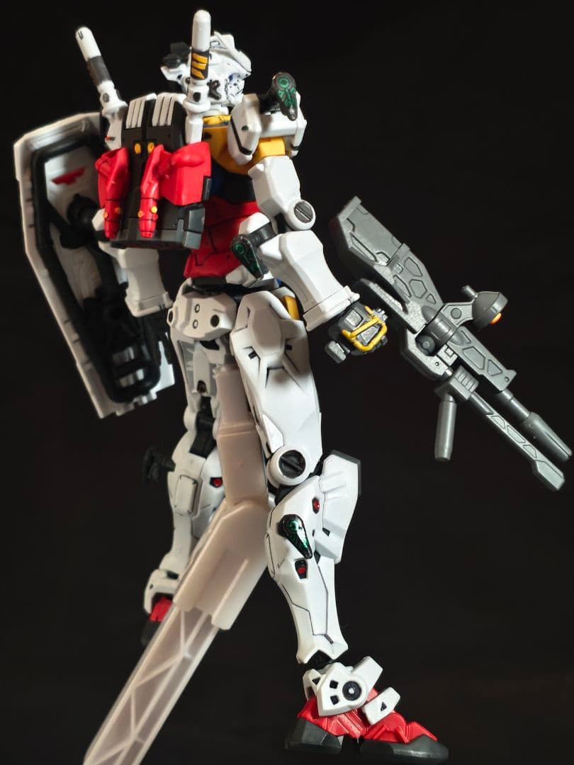 白いガンダム ジークアクス guuuuuux ガンダム シャア HG ガンプラ