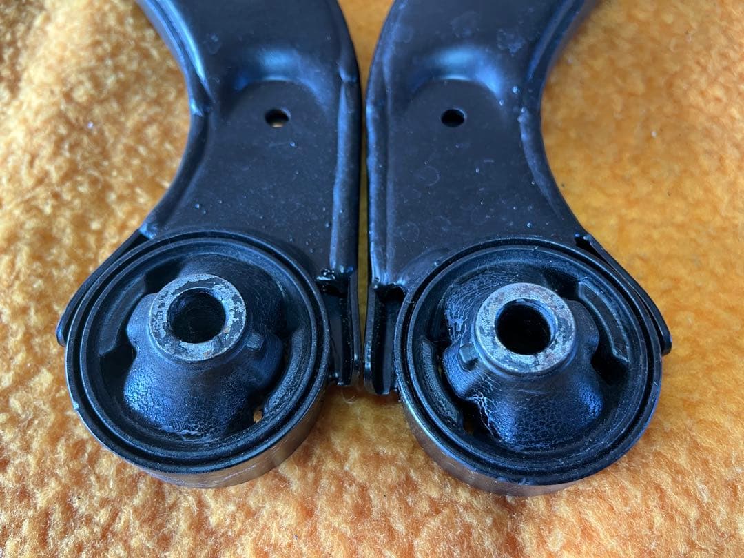 t*i様 ダイハツ エッセ L235S 加工ロアアーム