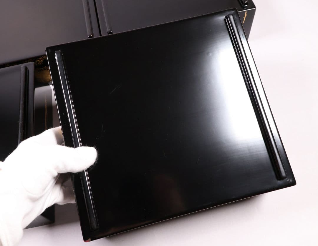 輪島塗 森漆器店 沈金 丸に蔦家紋 松竹梅 五段重箱 黒 朱 木製【MB57】