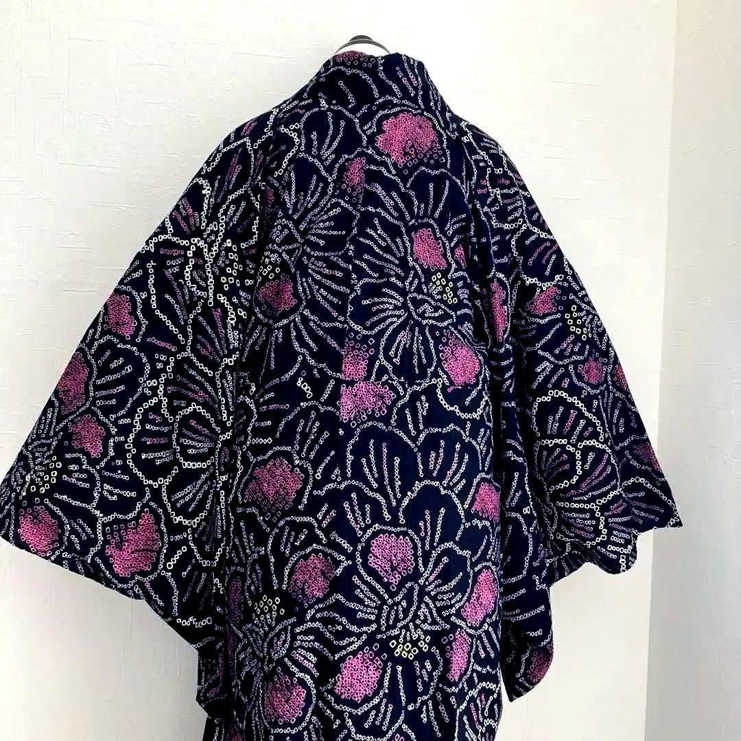 パゴス 有松鳴海絞り浴衣　黒地に大輪花模様　絞り浴衣　No.22