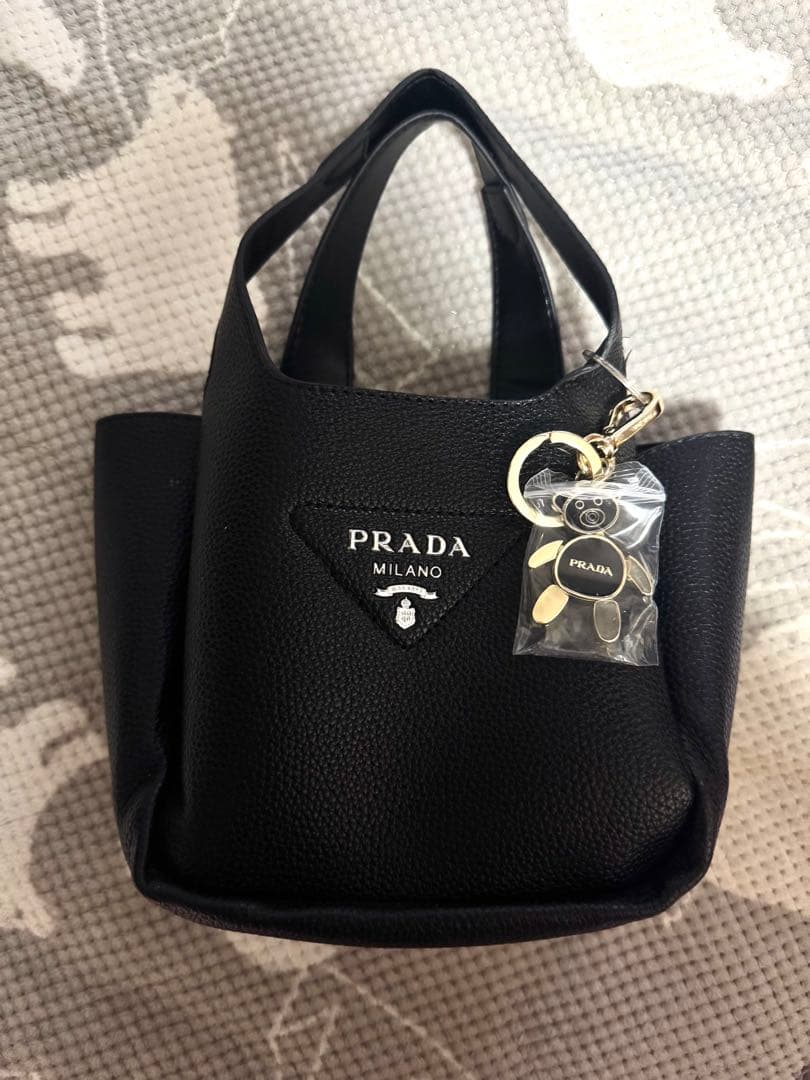 PRADA ノベルティ ハンドバッグ