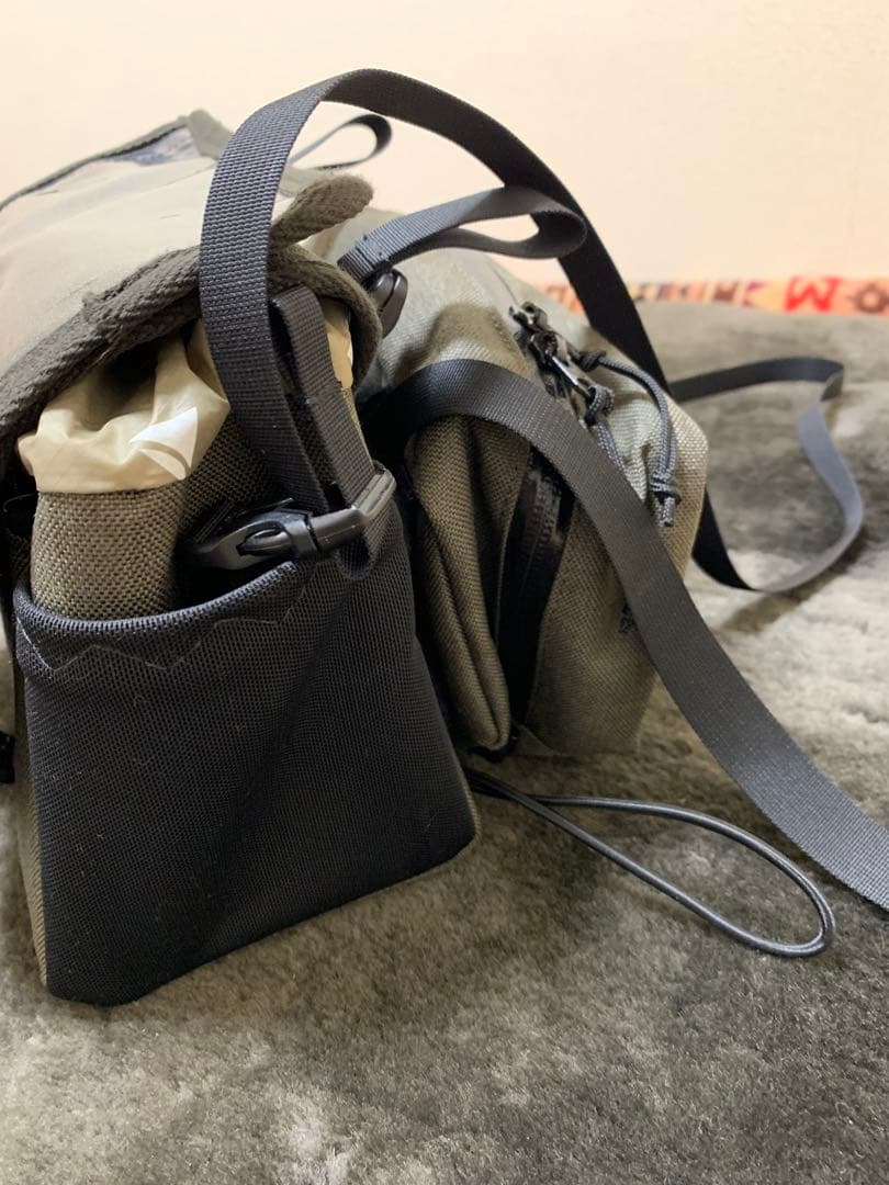アクセサリー Raw Low Mountain Works Front Bag