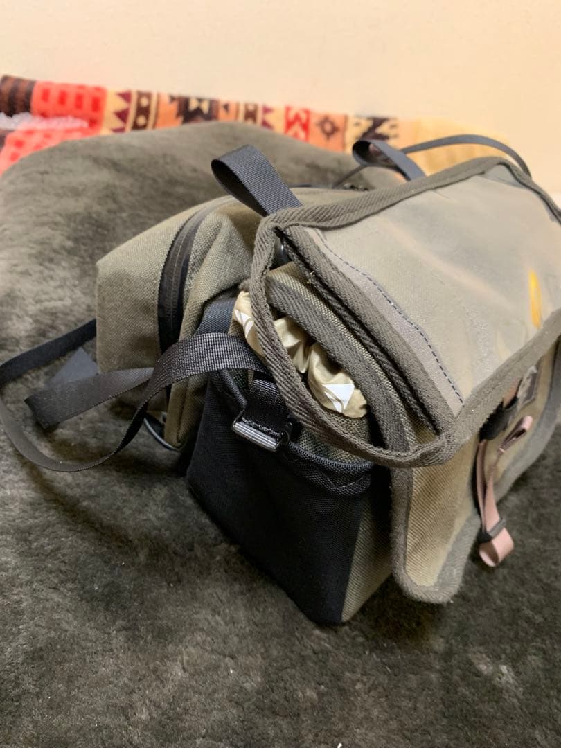 アクセサリー Raw Low Mountain Works Front Bag