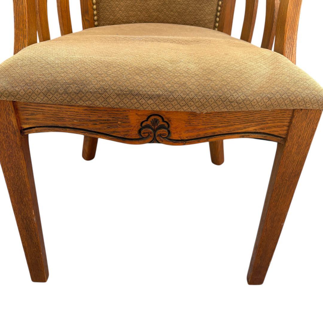 ② アンティーク 椅子 ヴィンテージ インテリア 木製チェア　スタッズ　ベージュ