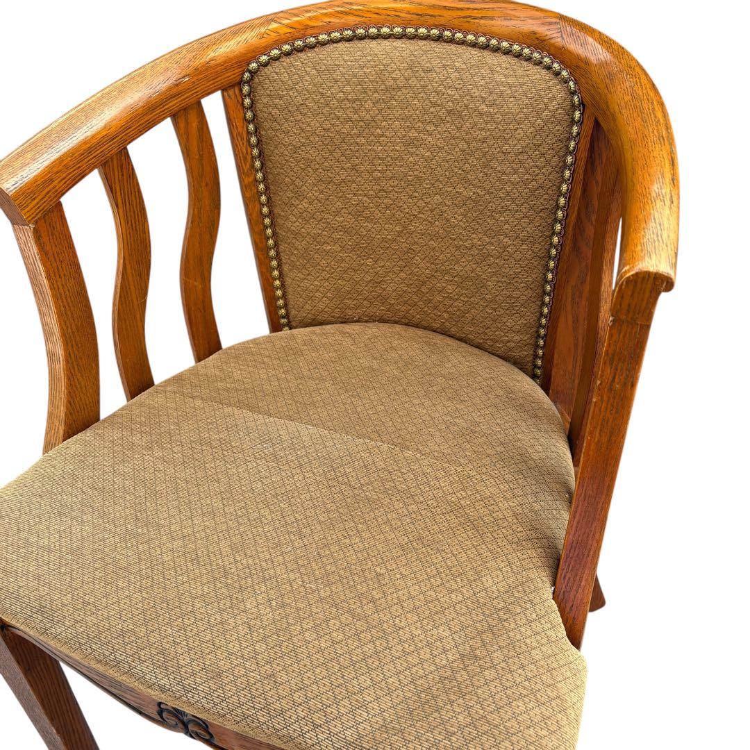 ② アンティーク 椅子 ヴィンテージ インテリア 木製チェア　スタッズ　ベージュ