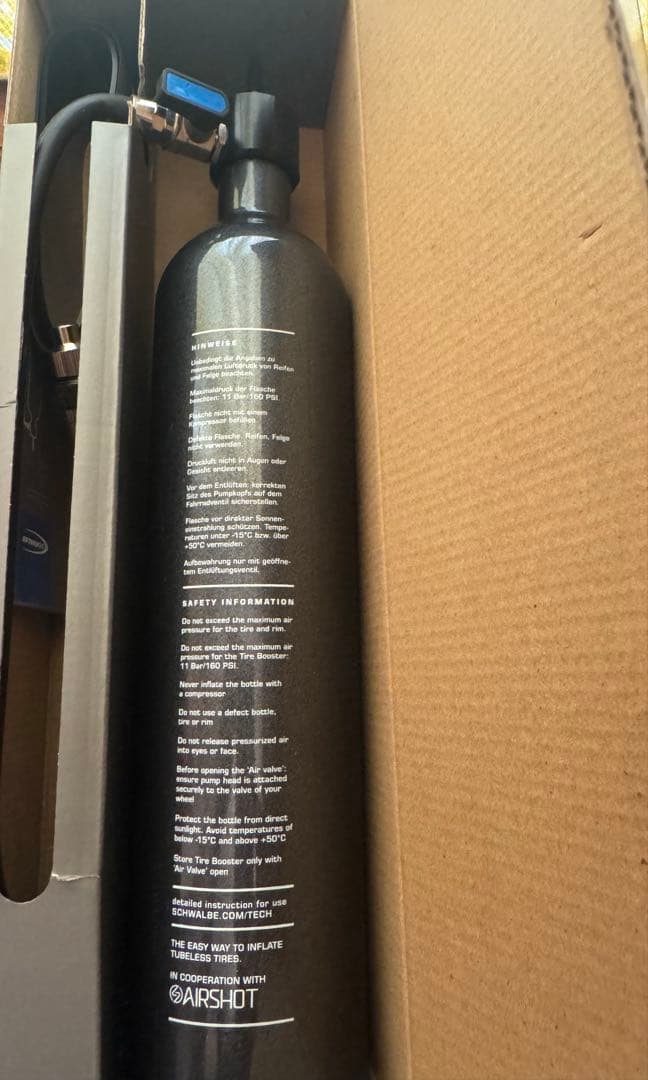 Schwalbe Tire Booster タイヤブースター