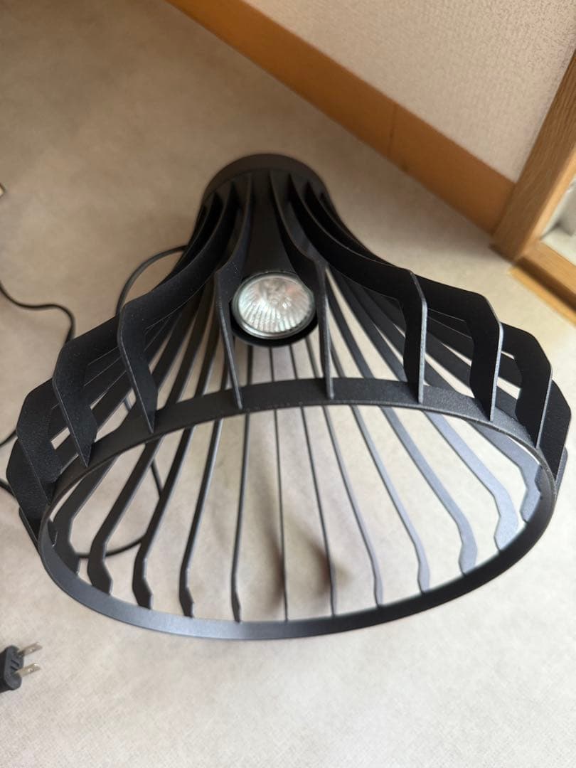 火を使わないWarmthrow DIFFUSA キャンドルウォーマーランプ　鉄製