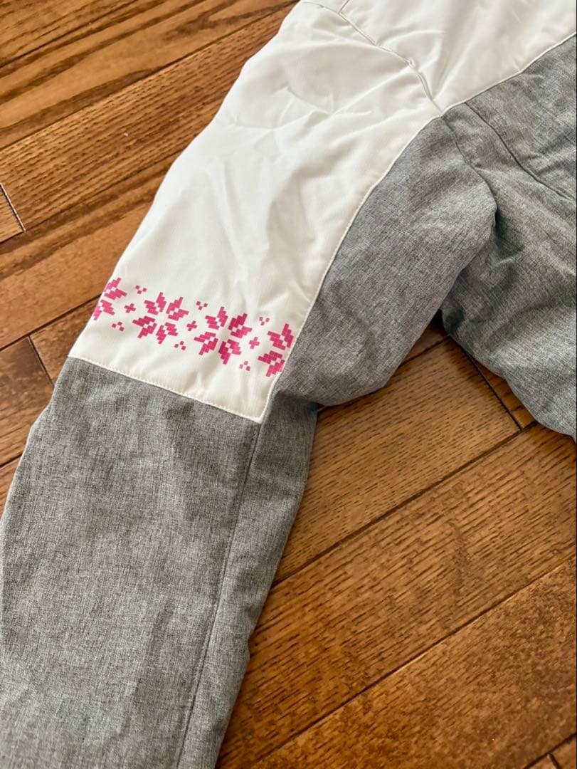 ONYONEスキーウエア(レディース)Lサイズ【スキーグローブ付き】